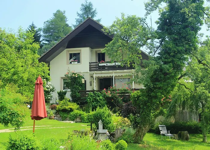 Paradise بوهينيسكا بيلا